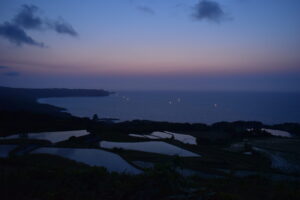 東後棚田と漁り火