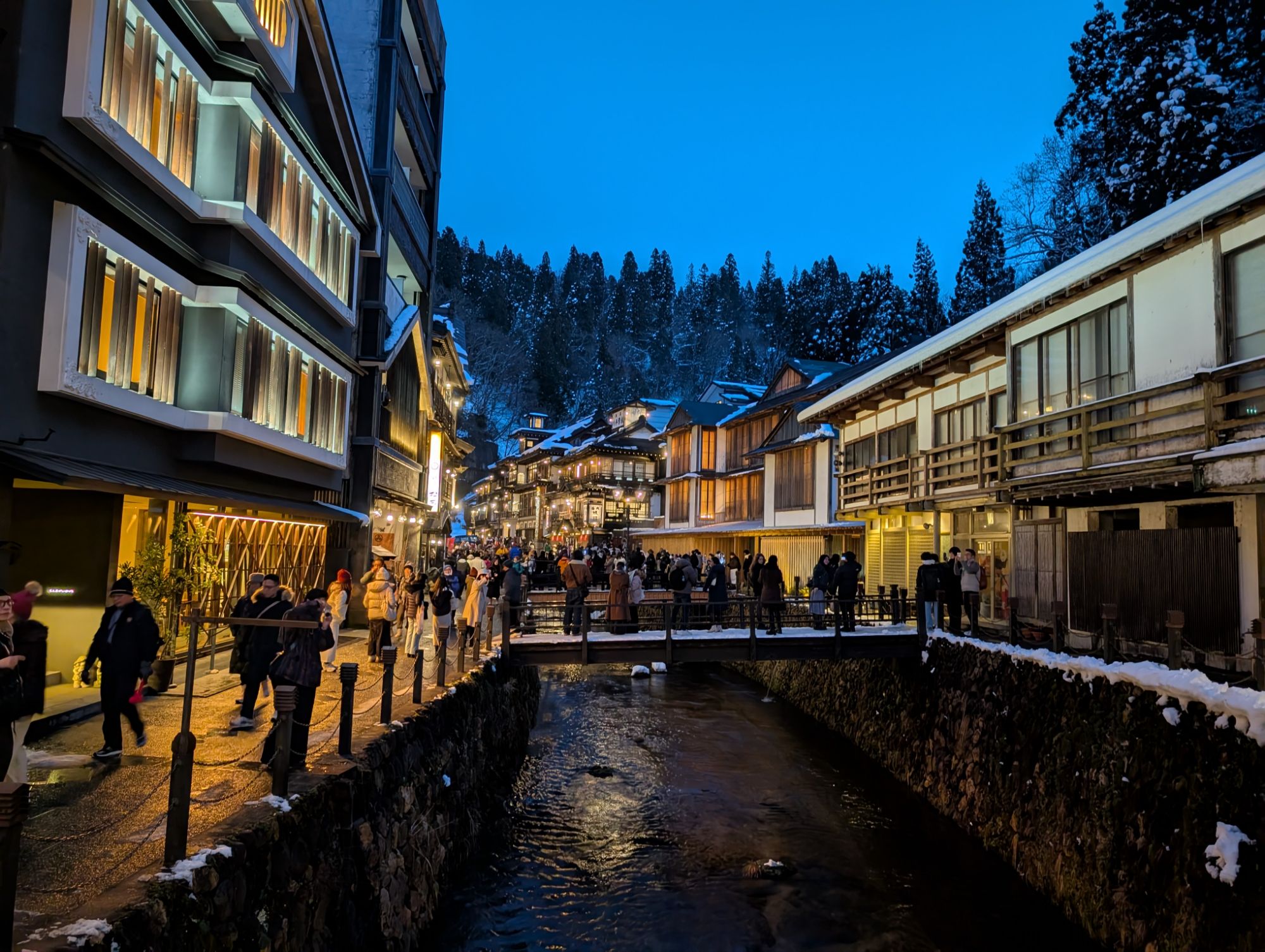 銀山温泉の街並みがとてもきれい