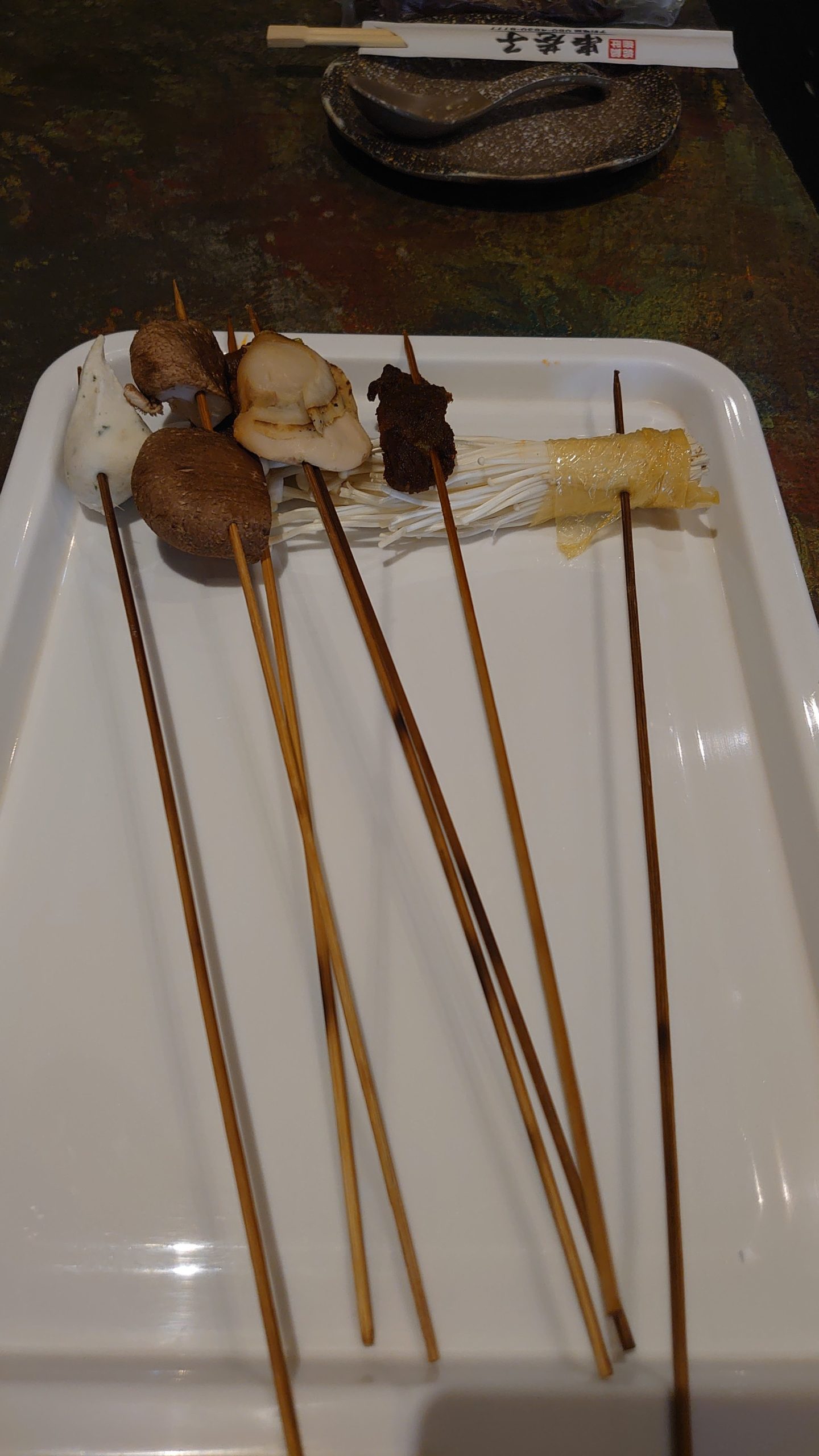 新大久保駅近くの串巷子の火鍋の具材