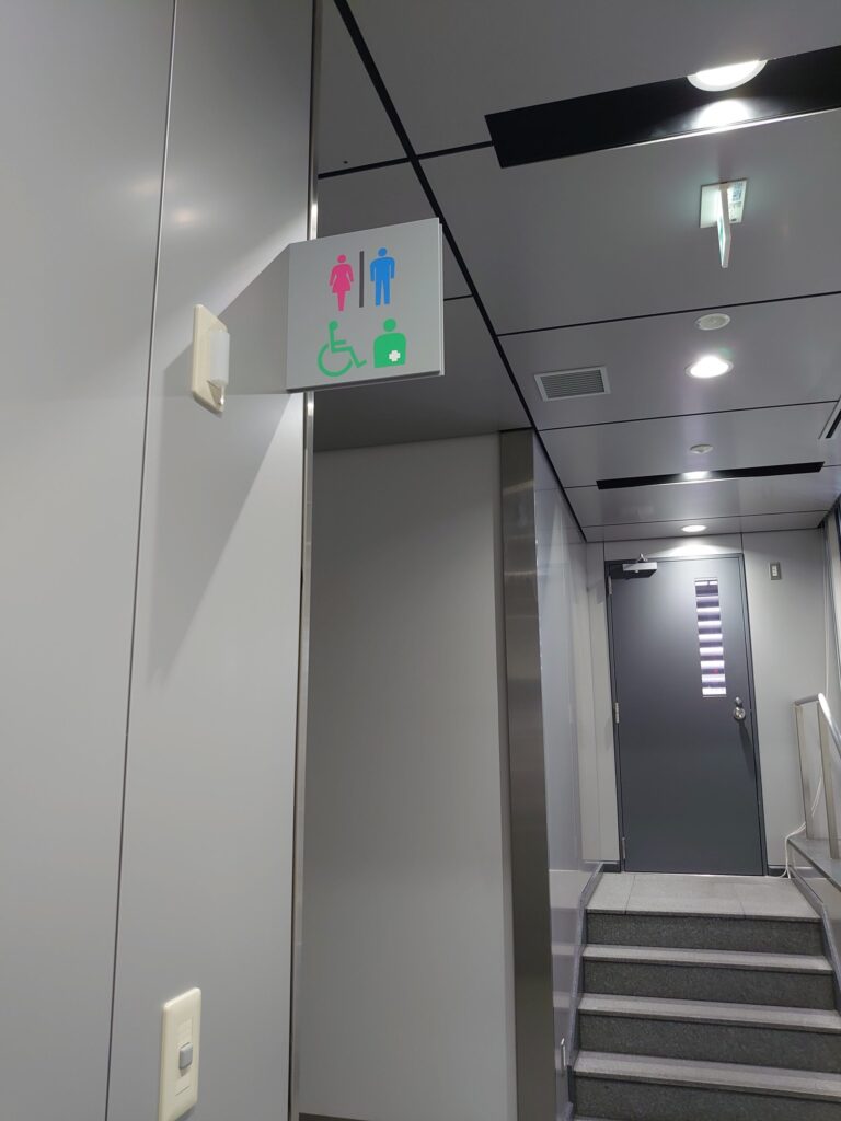 警察署のトイレ