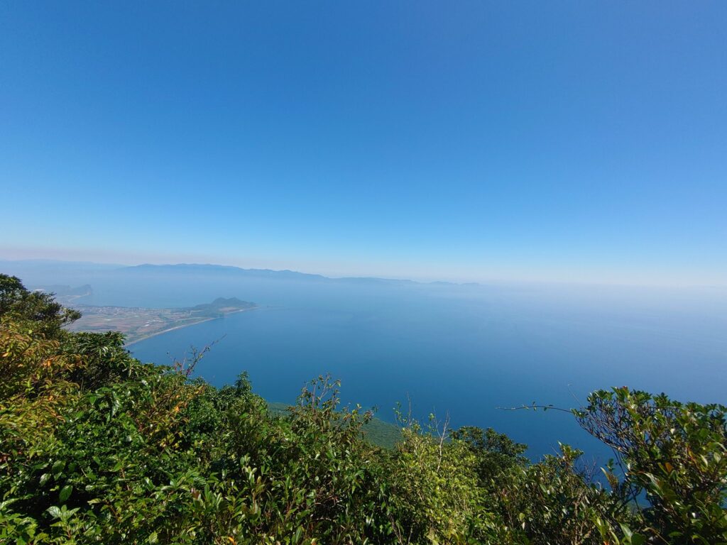 開聞岳の7合目あたりの展望がひらけている場所