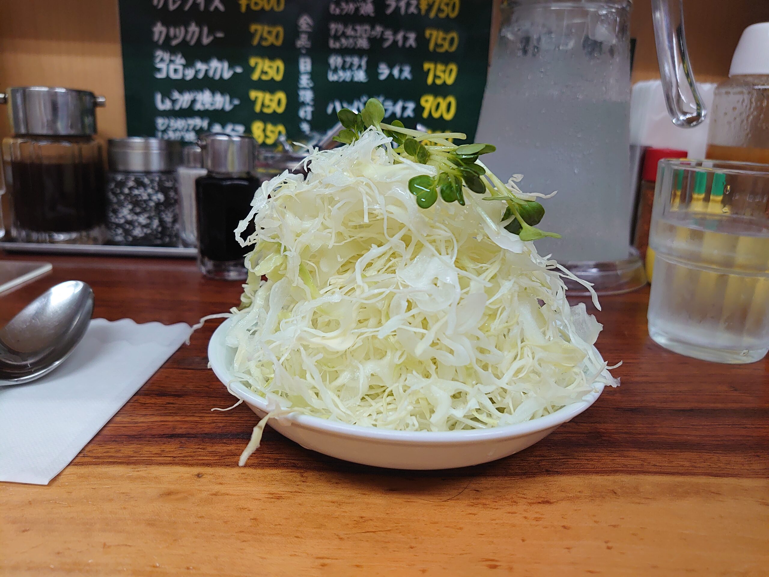 大盛りのキャベツ