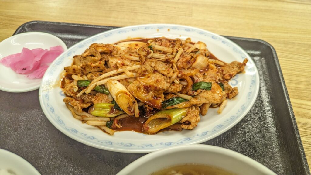 大盛軒の豚キムチ定食