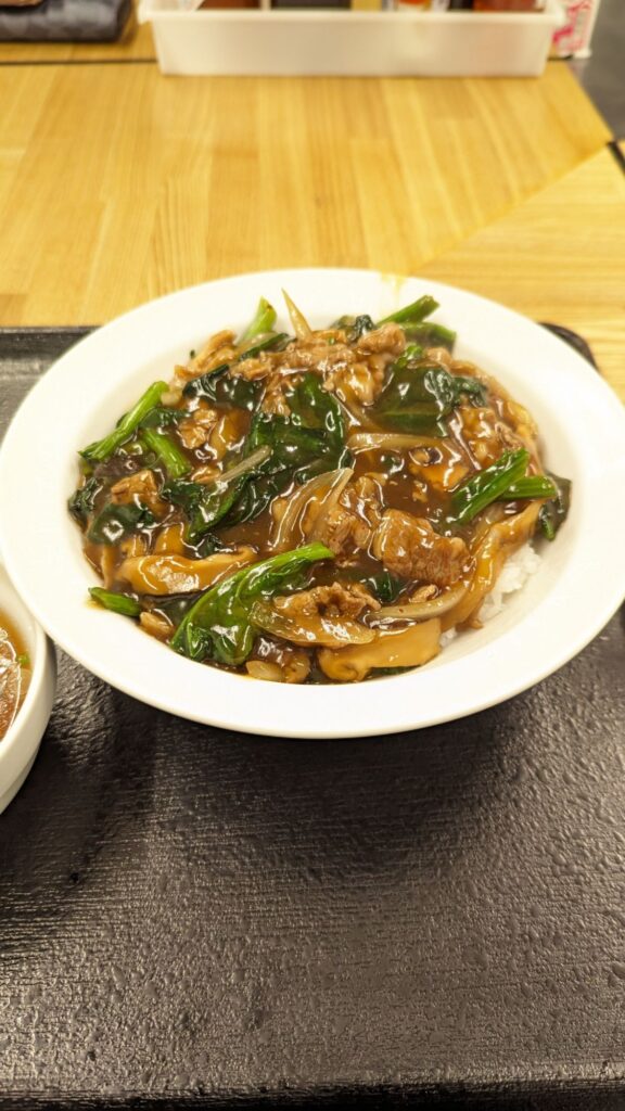 牛焼肉定食だったと思います